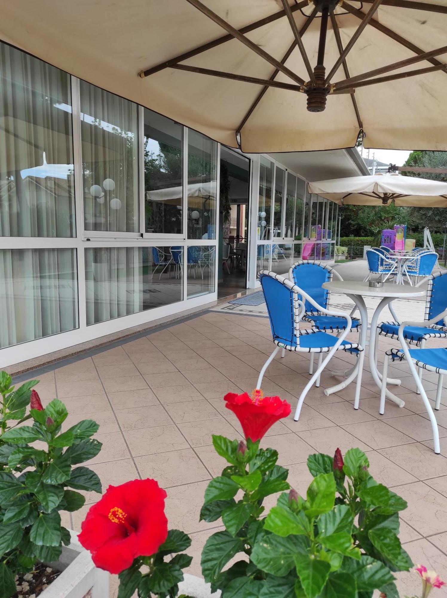 Residence Quadrifoglio Cervia Exterior photo